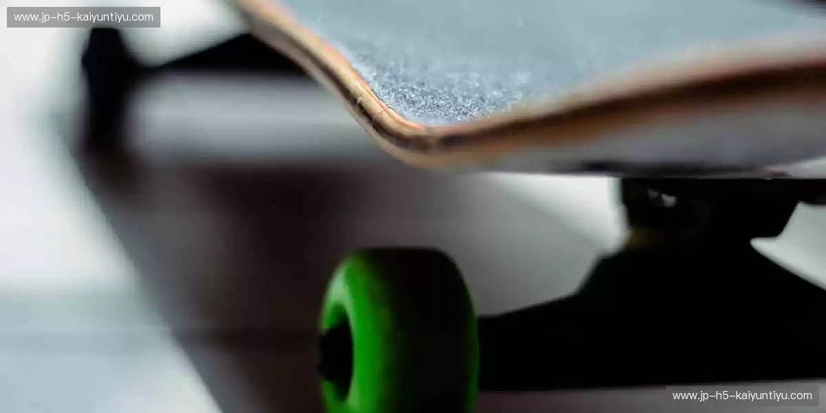 📱 边看边聊，弹幕刷屏，互动赢好礼！